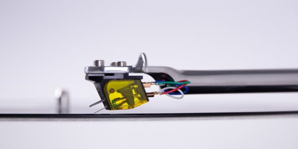 Rega Planar 10 - Aphelion 2 MC Cartridge