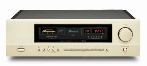 Accuphase T 1200 FM Tuner front