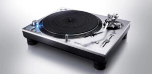 Technics SL 1200GR2 Grand Class Direct Drive Turntable 1