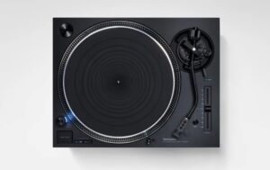 Technics SL 1210GR2 Grand Class Direct Drive Turntable 1