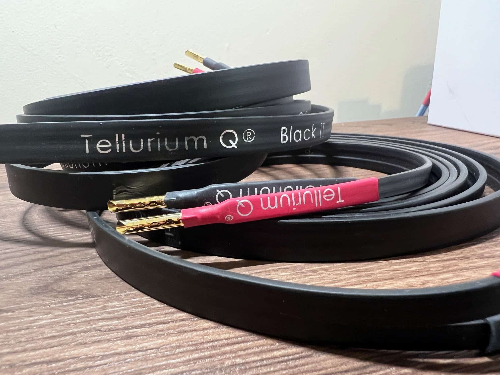 Tellurium Q black ii speaker cable 2.5M pair banana plugs trade in