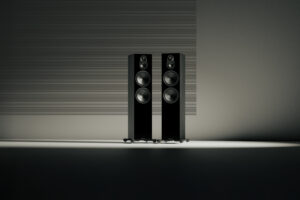 MA SILVER 8G KEY VISUAL 500